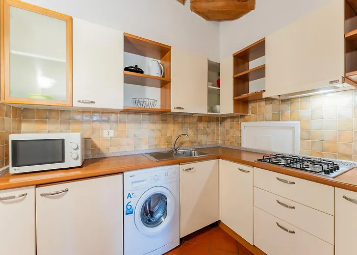 Spacious Flat With Pool *