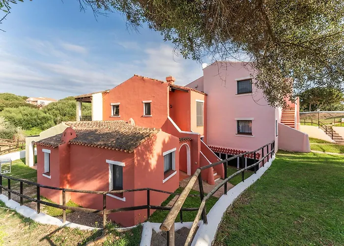 Spacious Flat With Pool Apartament