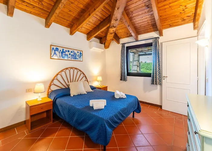 Apartment Spacious Flat With Pool